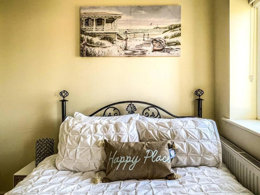 Soho Beach Apartment With Fabulous Sea View And 2 Minutes To The Beach With Free Parking And Netflix Bournemouth Kültér fotó